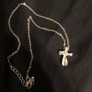 Pretty cross necklace